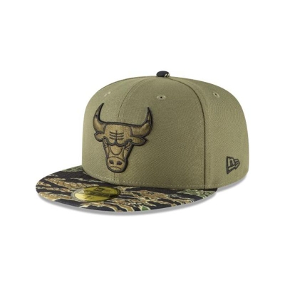 Green Chicago Bulls Hat - New Era NBA Tiger Camo 59FIFTY Fitted Caps USA6938527